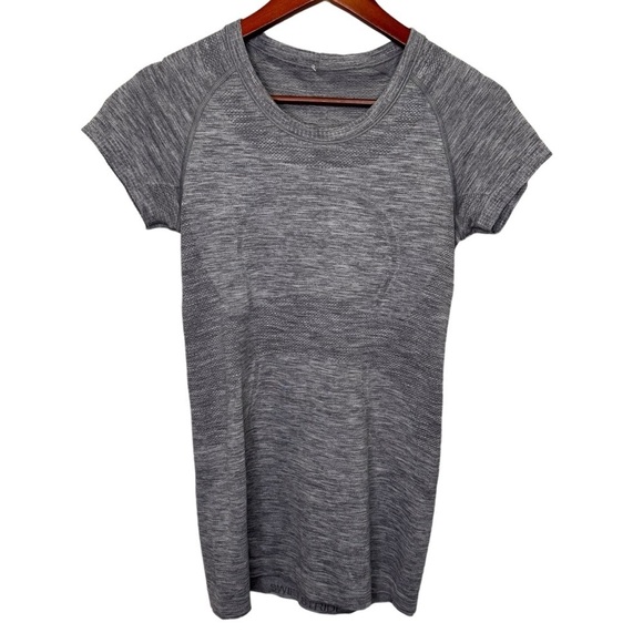 Lululemon Grey Swiftly Tech Tshirt Size 6 Activewear - Picture 2 of 9